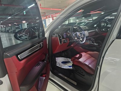 PORSCHE CAYENNE - 10