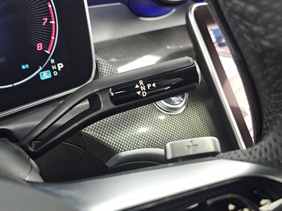 MERCEDES-BENZ C-CLASS - 9