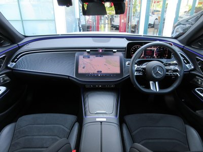 MERCEDES-BENZ E-CLASS WAGON - 2