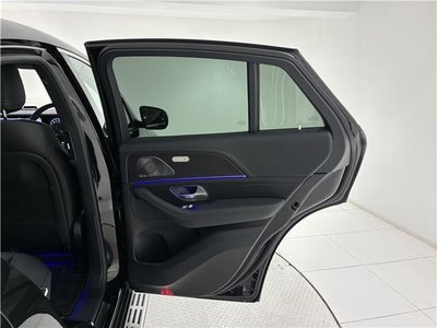 2026 Mercedes-BENZ GLE — миниатюра 12