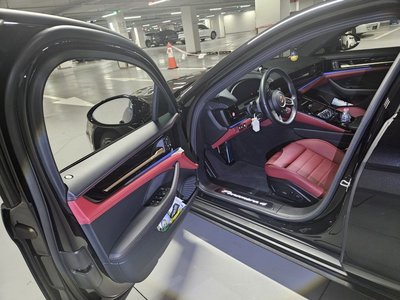 PORSCHE PANAMERA - 4