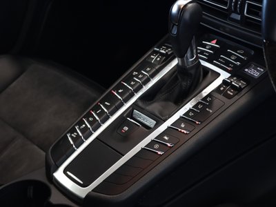 صورة مصغرة 15 لـ 2021 Porsche MACAN