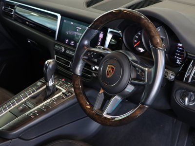 صورة مصغرة 11 لـ 2021 Porsche MACAN