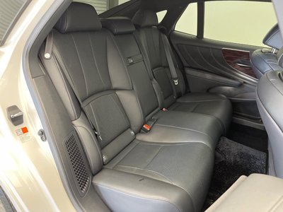 2018 Lexus LS — миниатюра 14