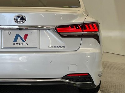 2018 Lexus LS — миниатюра 27