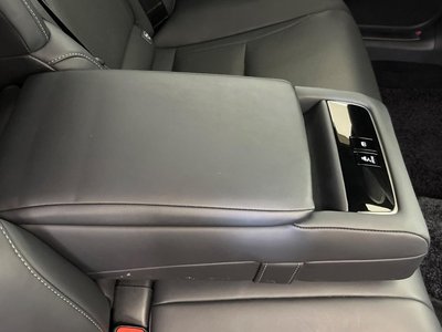 2018 Lexus LS — миниатюра 44