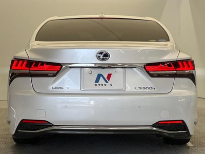 2018 Lexus LS — миниатюра 16