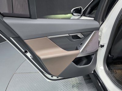 2024 BMW 5 SERIES thumbnail 15