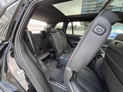 صورة مصغرة 19 لـ 2025 BMW X5