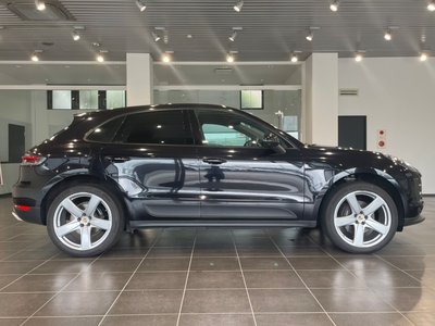 PORSCHE MACAN - 5