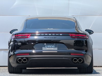 2017 Porsche PANAMERA 照片 4