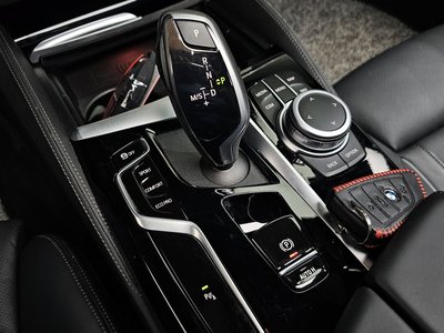 BMW 5 SERIES - 9