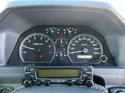 TOYOTA LAND CRUISER 70 PICKUP - 6