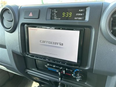 TOYOTA LAND CRUISER 70 PICKUP - 7