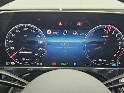 MERCEDES-BENZ E-CLASS - 8