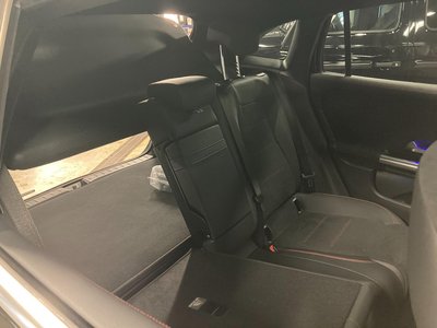 MERCEDES-BENZ EQA - 10