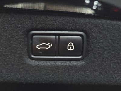 صورة مصغرة 20 لـ 2019 Genesis G90