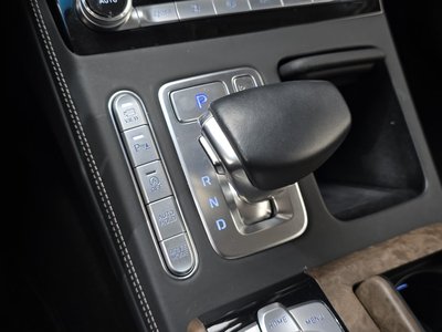 2019 Genesis G90 — фото 9
