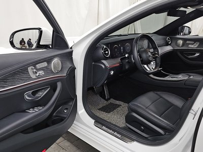 MERCEDES-BENZ E-CLASS - 10