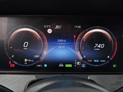 MERCEDES-BENZ E-CLASS - 8