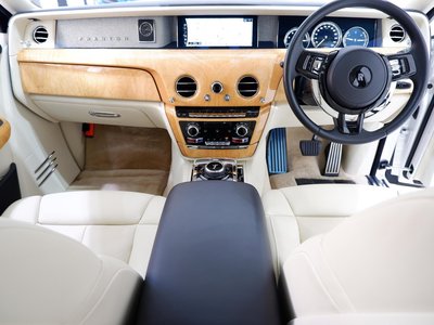 ROLLS-ROYCE PHANTOM - 3