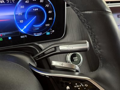 MERCEDES-BENZ EQS - 9