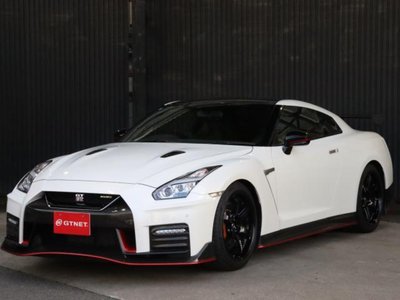 NISSAN GT-R