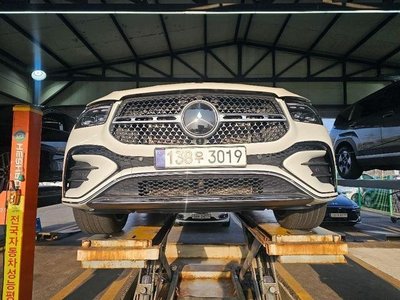 MERCEDES-BENZ GLE - 1