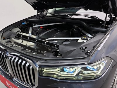 BMW X7 - 7