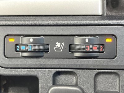 TOYOTA LAND CRUISER PRADO - 8