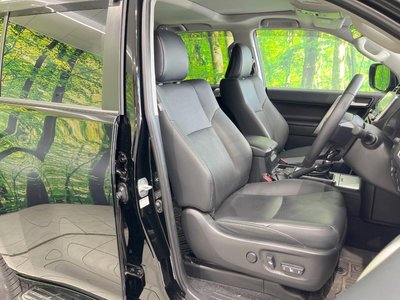 TOYOTA LAND CRUISER PRADO - 10