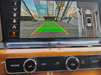 BENTLEY BENTAYGA - 8