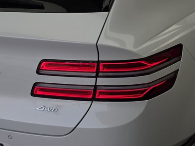 GENESIS GV80 - 10