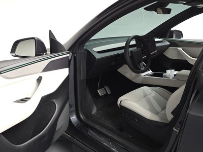 صورة مصغرة 13 لـ 2026 Tesla MODEL Y