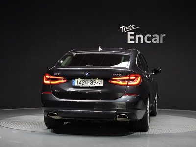 BMW 6 SERIES GT - 3