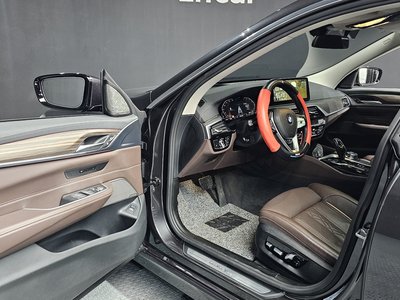 BMW 6 SERIES GT - 10