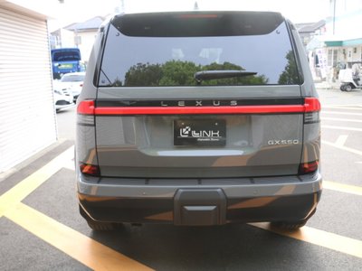 2025 Lexus GX photo 4