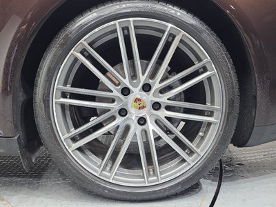 صورة 8 لـ 2018 Porsche PANAMERA