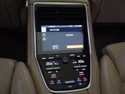 2018 Porsche PANAMERA — миниатюра 23