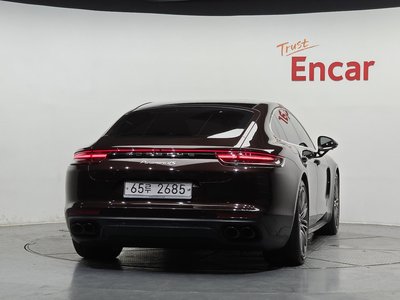 صورة 3 لـ 2018 Porsche PANAMERA