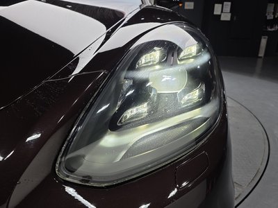 صورة 9 لـ 2018 Porsche PANAMERA