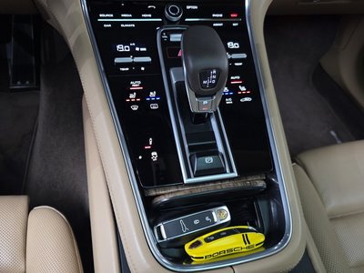 2018 Porsche PANAMERA — миниатюра 12
