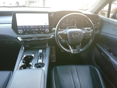 2023 Lexus RX — миниатюра 24