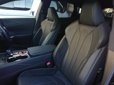 2023 Lexus RX — миниатюра 17