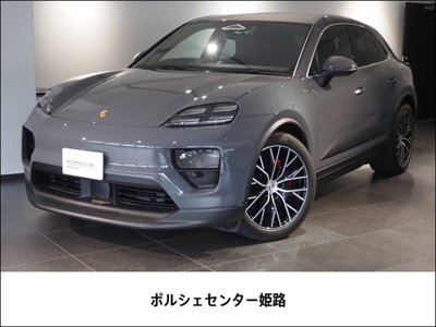 PORSCHE MACAN - 1