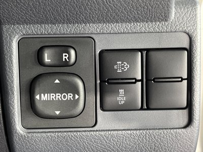 صورة مصغرة 49 لـ 2025 Toyota LAND CRUISER 70