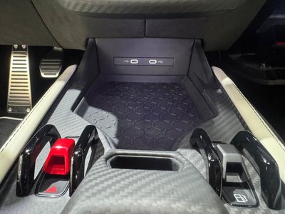 LAMBORGHINI REVUELTO - 10