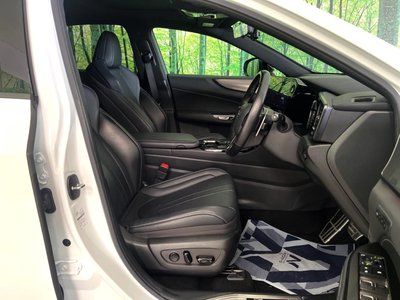صورة مصغرة 15 لـ 2022 Lexus NX