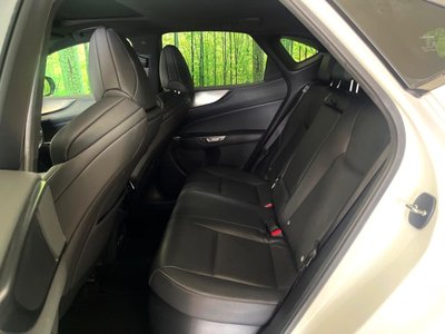 صورة مصغرة 31 لـ 2022 Lexus NX