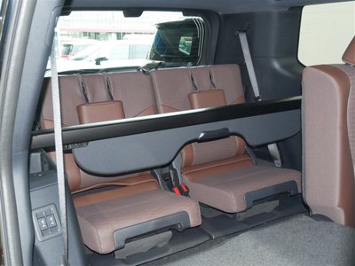 TOYOTA LAND CRUISER 250 - 7